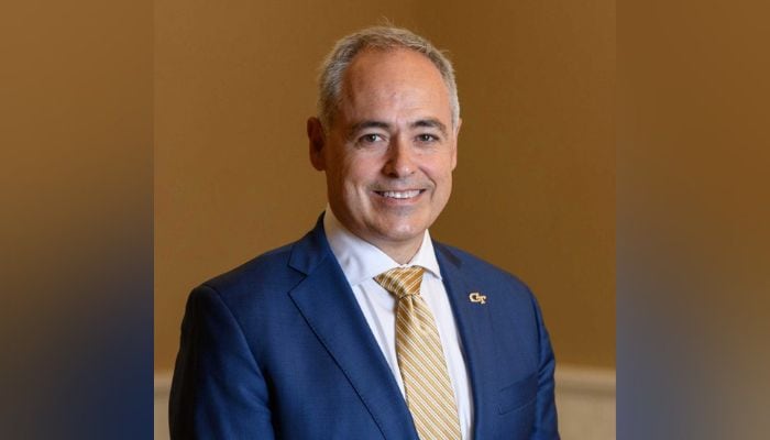 Georgia Tech president stepping down