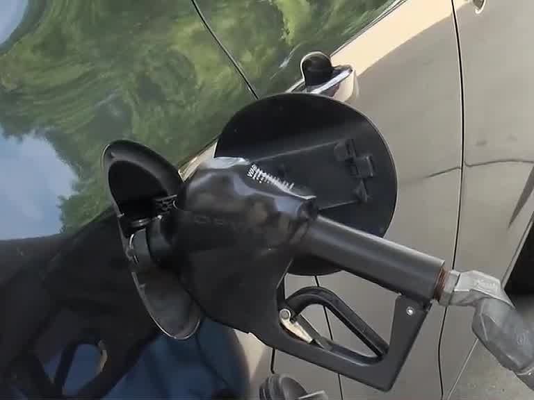 Gov. Kemp extends gas tax suspension through Thanksgiving