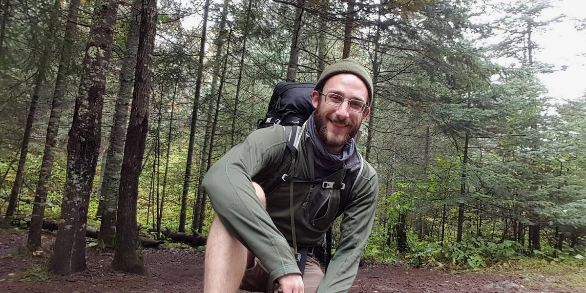 Border Patrol Agent Shoots and Kills Minneapolis ICU Nurse Alex Jeffrey Pretti During Immigration Crackdown