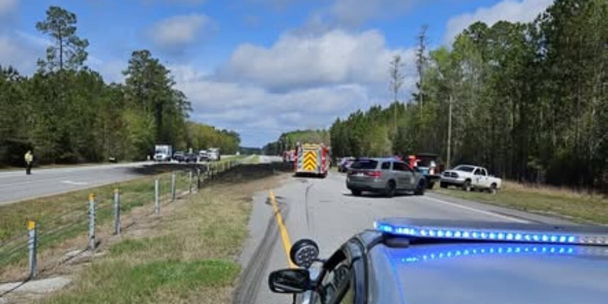 18-wheeler overturns near Hwy. 21 N and Springfield Egypt Rd. shutting ...