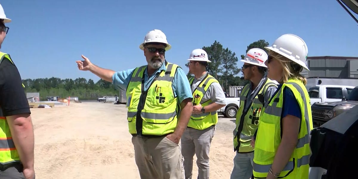 Construction tour of CEMA's hurricane-resistant operations center