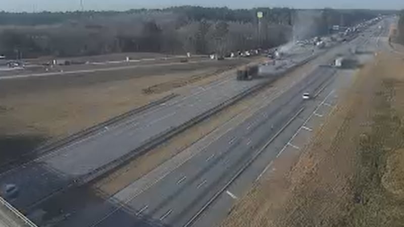 Vehicle on fire at I-95 S