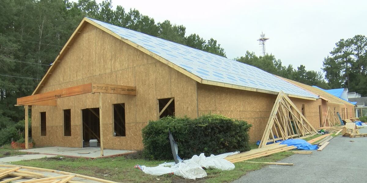 Rebuilding continues one year after fire burned down plaza in Richmond Hill