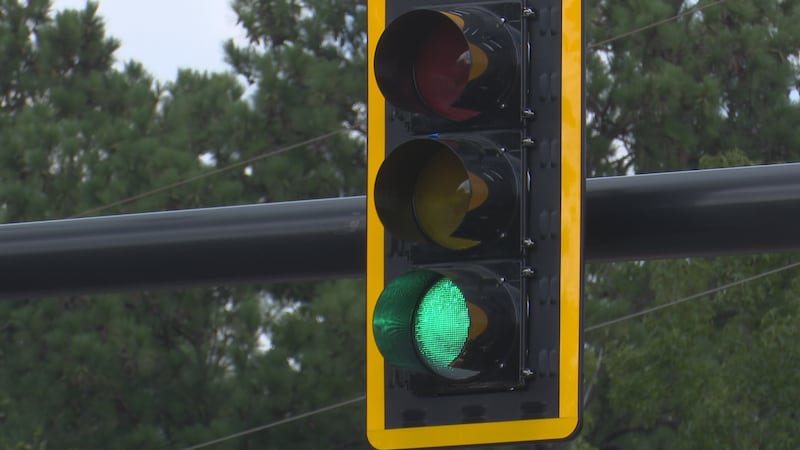 New traffic light goes online in Augusta