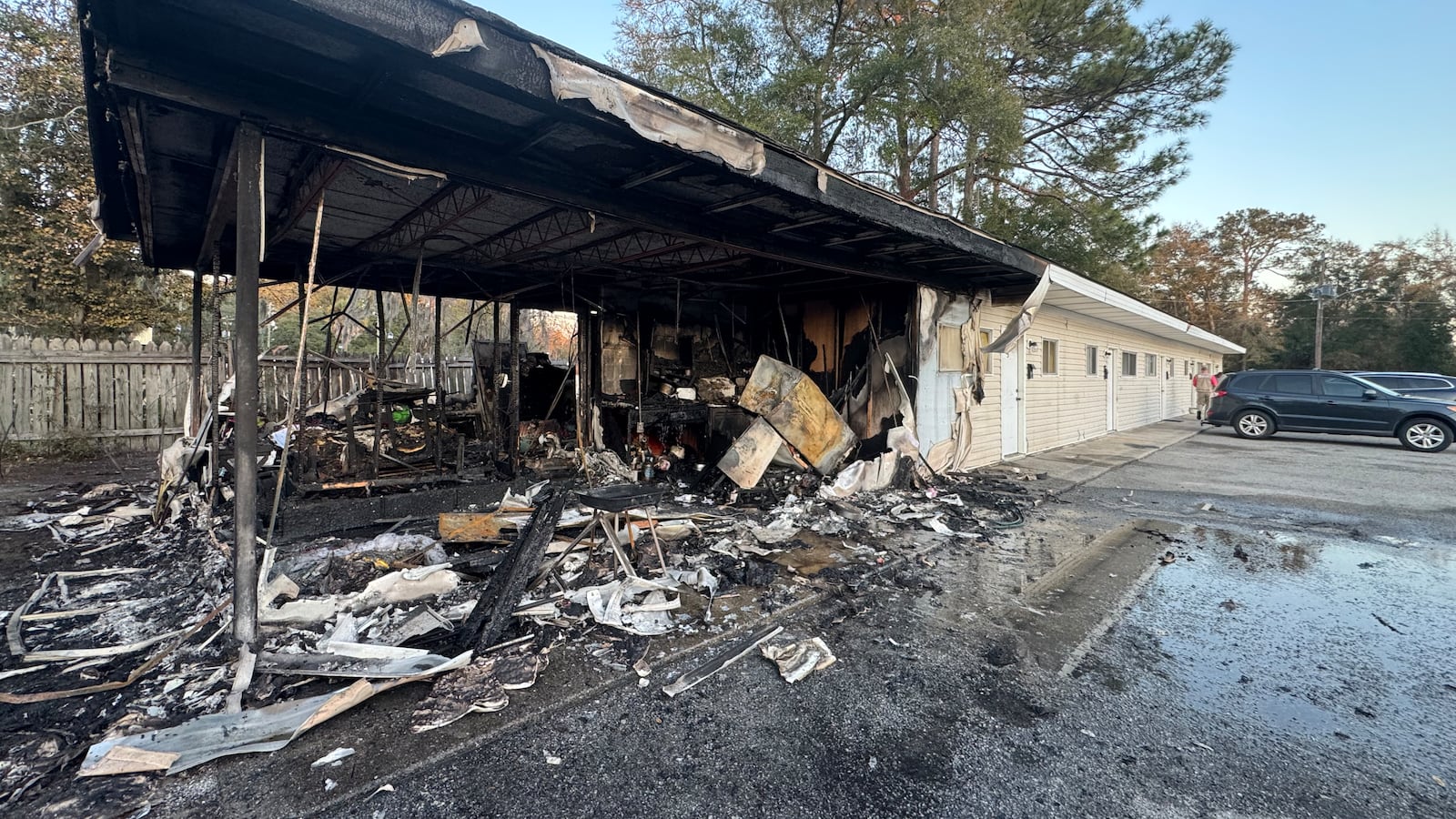Fire in Hinesville displaces several families