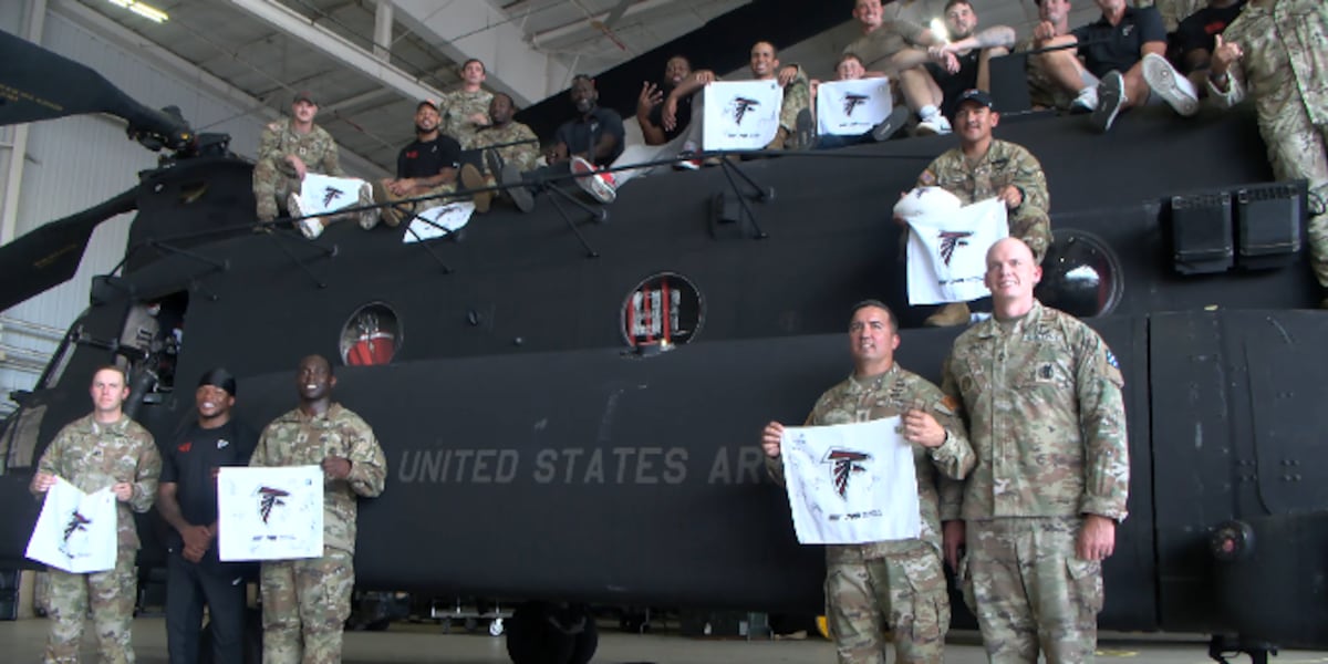 Atlanta Falcons step into soldiers shoes at Hunter Army Airfield