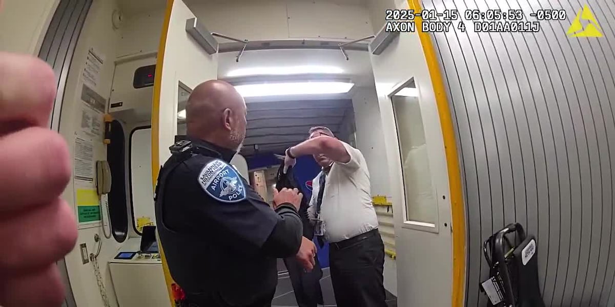 Police bodycam footage shows the entirety of Southwest Airlines pilot’s ...
