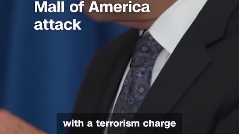 The FBI says it thwarted an attack on the Mall of America allegedly planned by an 18-year-old...